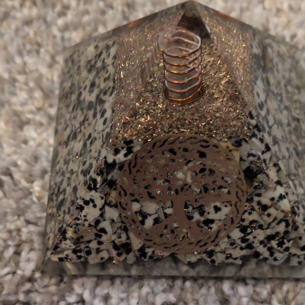Source Unknown Black and Gold Speckled Pyramid - Picture 3 of 8